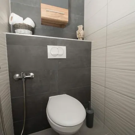 Bp Garden Apartment